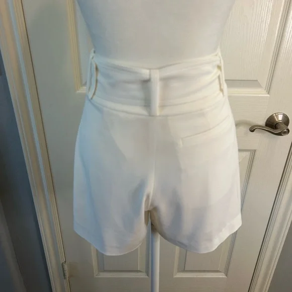 “Derek Lam 10 Crosby” Women's Ivory Pleated Flare Leg Belted Shorts Size 0 - Picture 6 of 13